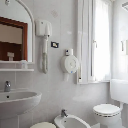 Nella Otel La Spezia