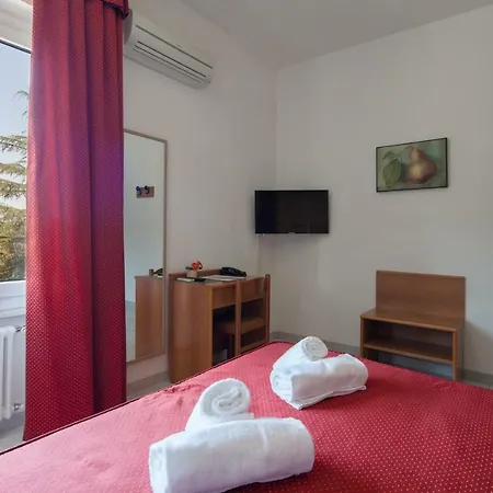 Nella Otel La Spezia