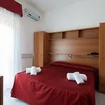 Nella La Spezia