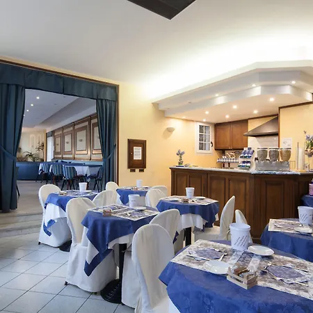 Hotel Nella