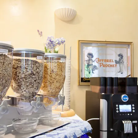 Nella 3* לה ספציה