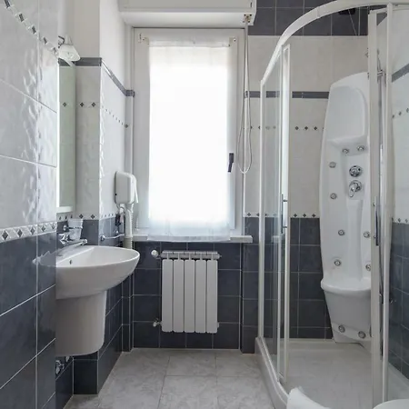 Nella 3* לה ספציה